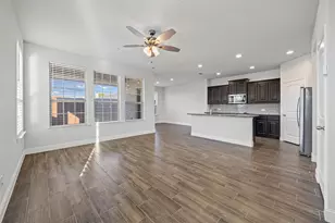 519 Sandiford Ct, Mansfield, TX 76063 - Photo 3