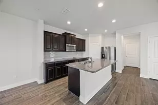 519 Sandiford Ct, Mansfield, TX 76063 - Photo 7