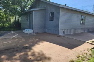 805 E Palestine St, Mexia, TX 76667 - Photo 17