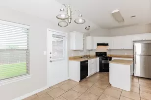 3432 Michelle Ridge Dr, Fort Worth, TX 76123 - Photo 7