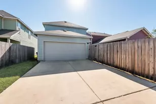 5621 Topwater Trl, Fort Worth, TX 76119 - Photo 17