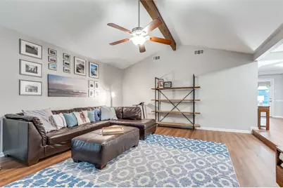 2828 Oak Forest Drive, Grapevine, TX 76051 - Photo 7