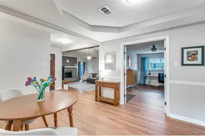 2828 Oak Forest Drive, Grapevine, TX 76051 - Photo 11