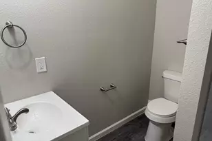 925 Bluewood Dr, Dallas, TX 75232 - Photo 15