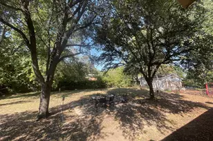 341 Hurst Dr, Bedford, TX 76022 - Photo 3