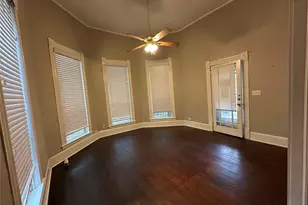 308 E Main St, Whitesboro, TX 76273 - Photo 11