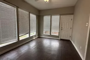 308 E Main St, Whitesboro, TX 76273 - Photo 17