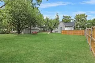 308 E Main St, Whitesboro, TX 76273 - Photo 23