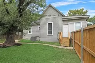 308 E Main St, Whitesboro, TX 76273 - Photo 25