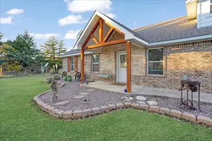 1375 Co Rd 176, Whitesboro, TX 76273 - Photo 3