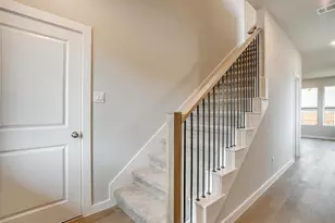 4525 Hogan's Alley Dr, Arlington, TX 76001 - Photo 7