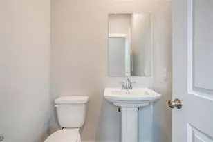 4525 Hogan's Alley Dr, Arlington, TX 76001 - Photo 11