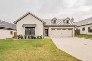 405 N Dallas St, Rice, TX 75155 - Photo 1