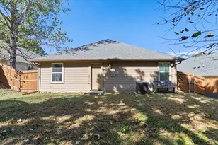 2914 Victorian Forest Dr, Dallas, TX 75227 - Photo 25