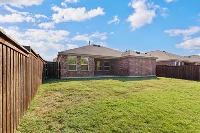 1460 Acmite Avenue, Aubrey, TX 76227 - Photo 17