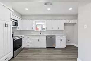 803 Glenda Dr, Bedford, TX 76022 - Photo 11