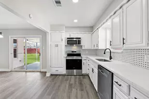 803 Glenda Dr, Bedford, TX 76022 - Photo 13