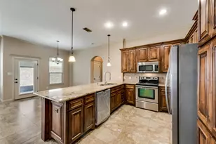 3318 Crystal Clear Ct, Granbury, TX 76049 - Photo 5