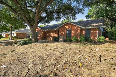 1017 Denmark Street, Grand Prairie, TX 75050 - Photo 3