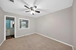 1017 Denmark St, Grand Prairie, TX 75050 - Photo 17