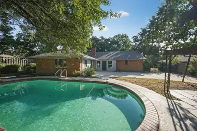 1017 Denmark Street, Grand Prairie, TX 75050 - Photo 7