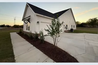 31 Roosevelt Lane, Valley View, TX 76272 - Photo 3