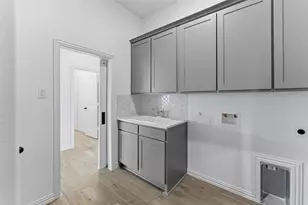 31 Roosevelt Ln, Valley View, TX 76272 - Photo 11