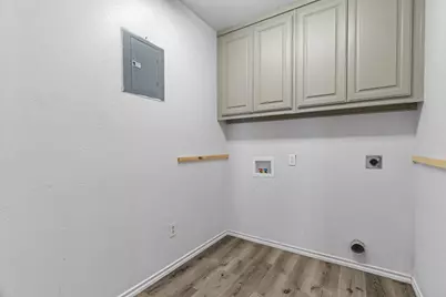 302 W Decatur Street, Chico, TX 76431 - Photo 21