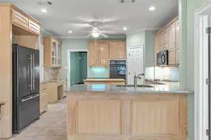 6400 Creekside Dr, Greenville, TX 75402 - Photo 11