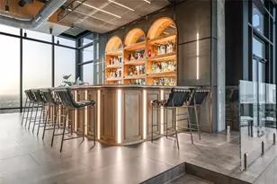 2430 Victory Park Ln, Dallas, TX 75219 - Photo 17