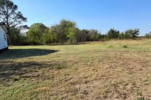 133 Farm Rd 3132, Klondike, TX 75448 - Photo 11