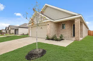 1603 Romans Rd, Ennis, TX 75119 - Photo 3
