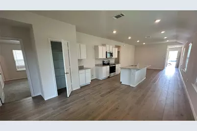 1107 Barkridge Street, Crandall, TX 75114 - Photo 5