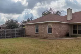 1525 Sanibel Ln, Arlington, TX 76018 - Photo 17