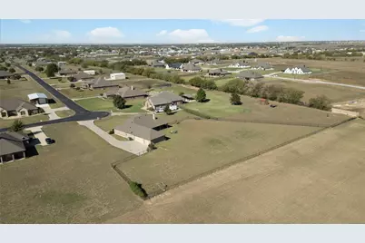 5501 Littlefield Drive, Dish, TX 76247 - Photo 37