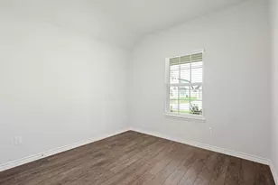 9225 Union Pacific Dr, Fort Worth, TX 76036 - Photo 11