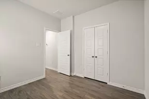 9224 Union Pacific Dr, Fort Worth, TX 76036 - Photo 9