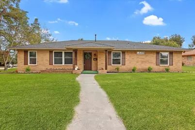 928 Oak Trail, DeSoto, TX 75115 - Photo 1