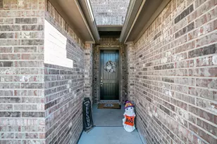 417 Elyse Rd, Keene, TX 76059 - Photo 5