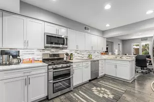 4446 Thunder Rd, Dallas, TX 75244 - Photo 9