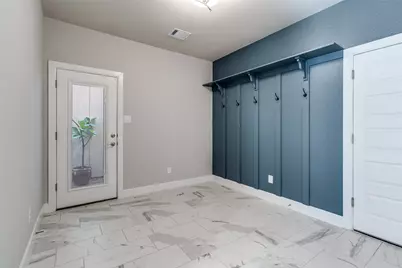 8218 Laflin Lane, Dallas, TX 75231 - Photo 17