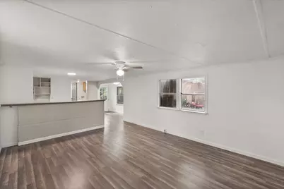 1509 E Apache Trail, Granbury, TX 76048 - Photo 3