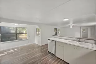 1509 E Apache Trail, Granbury, TX 76048 - Photo 9