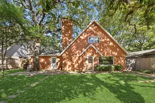 1706 Chip-N-Dale Dr, Arlington, TX 76012 - Photo 23