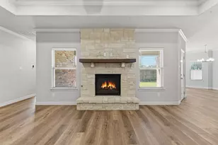 906 Chestnut Grove Dr, Cleburne, TX 76033 - Photo 11