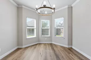 906 Chestnut Grove Dr, Cleburne, TX 76033 - Photo 9