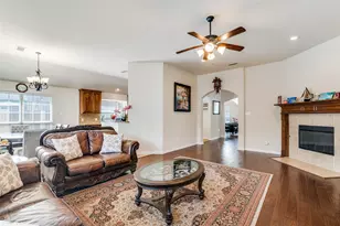 1110 Shearwater Ln, Garland, TX 75043 - Photo 9