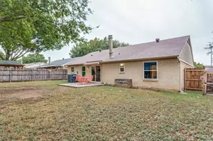 1821 Heidelberg Dr, Fort Worth, TX 76134 - Photo 23