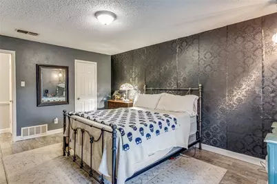 1821 Heidelberg Drive, Fort Worth, TX 76134 - Photo 15