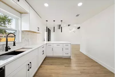 214 Santa Cruz Court, Grand Prairie, TX 75051 - Photo 21